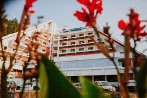 Hotelul Tuşnad închide temporar 30 de camere în urma unei decizii ANPC 