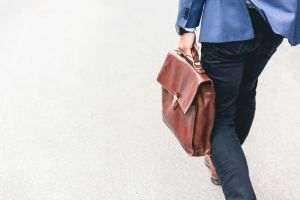 Bestjobs: Mai puţin de jumătate dintre angajaţi se aşteaptă la o primă