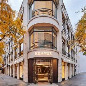 Vânzările Hermes au crescut cu 7% în primul trimestru, uşor sub aşteptări