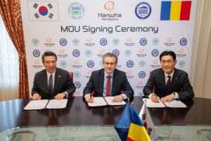 Hanwha Aerospace România a semnat un memorandum trilateral pentru colaborare în domeniul tehnologiei de apărare 