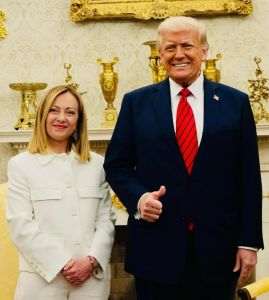 Limba italiană, atuul Giorgiei Meloni în întâlnirile cu Trump şi Vance