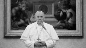 Papa Francisc a murit