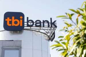TBI Bank urmează să fie achiziţionată de Advent International