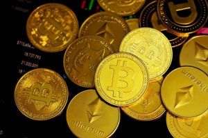 Bitcoin a revenit peste pragul de 90.000 de dolari