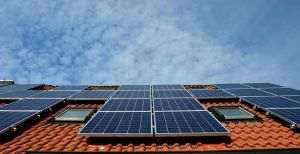 Londra doreşte să renunţe la panourile solare chinezeşti legate de muncă forţată