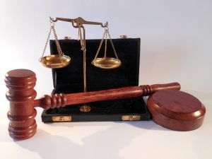 The isolated decision of Judge Alexandru Vasile of the Ploieşti Court of Appeal - which suspended the execution of the CCR decision - not only defies the legal framework, but also fuels serious suspicions regarding his independence and possible personal or political interests.