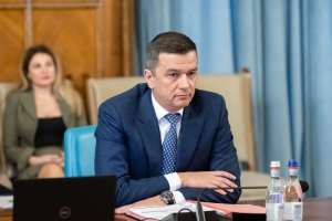 Sorin Grindeanu: "Pe zona feroviară trebuie să găsim soluţiile pe care le-am găsit pe zona rutieră"
