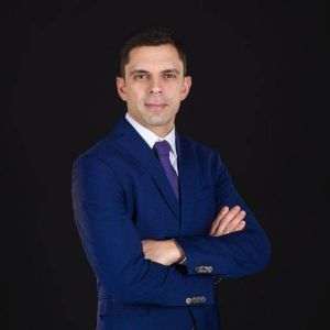 Fostul ministru al Sportului, executat silit de sindicat - SNST răspunde atacului de 100.000 euro