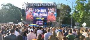 Mesaje de unitate pe scena mitingului "România în lumină" 
