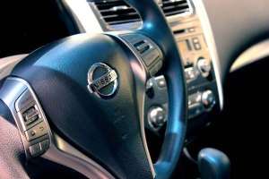 CNBC: Nissan va concedia peste 10.000 de angajaţi la nivel global, totalul reducerilor ajungând la 20.000