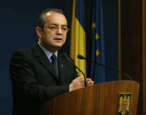 Premierul Emil Boc: "E greu să trecem peste aceste atacuri".