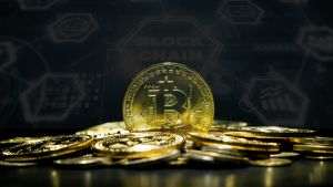 Bitcoin marchează noi recorduri istorice; ce se ascunde în spatele raliului criptomonedei?