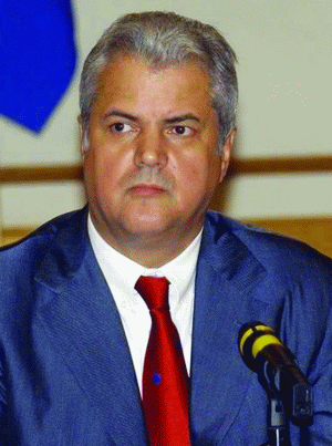 Adrian Năstase: "Eu vă spun că nici nu putea să existe un dosar nou, pentru că asta ar fi însemnat o infracţiune din partea procurorului".