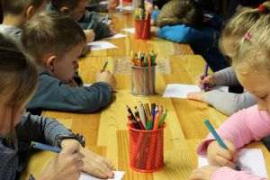 Ministerul Educaţiei: Luni, 26 mai, încep înscrierile la grădiniţă
