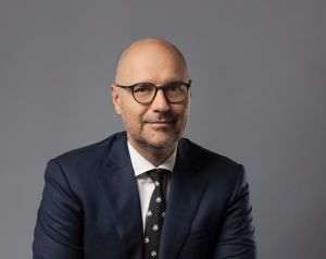 PwC: Piaţa auto mondială, între tranziţia electrică şi riscul fragmentării geopolitice