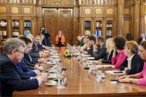 Mediul de afaceri se opune, momentan, oricăror creşteri de taxe