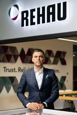 REHAU marchează 30 de ani de activitate pe piaţă