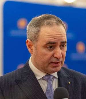 Parlamentul a adoptat Legea „România fără violenţă”