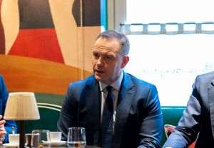 Nawrocki promite o poziţie fermă faţă de premierul Donald Tusk
