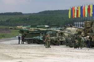 Ucraina anunţă că a lovit încă un aerodrom militar rus