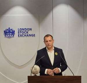 Prima delegaţie din România care închide o sesiune de tranzacţionare la London Stock Exchange