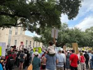 Proteste în Houston împotriva paradei militare Trump şi a politicilor ICE