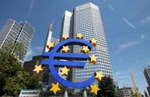 Studiu prezentat BCE: Ţinta actuală de inflaţie dezavantajează angajaţii cu venituri mici