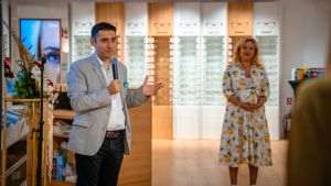 Videt deschide cel mai mare showroom de optică din Moldova, în urma unei investiţii de 300.000 de euro