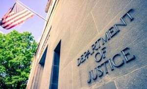Reuters: Două treimi dintre membrii biroului Departamentului Justiţiei care apărau în instanţă politicile lui Trump au demisionat