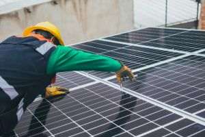 Parc fotovoltaic pe blocuri, amenajat în municipiul Galaţi