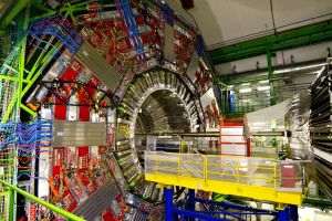 CERN face lumină în misterul dispariţiei antimateriei
