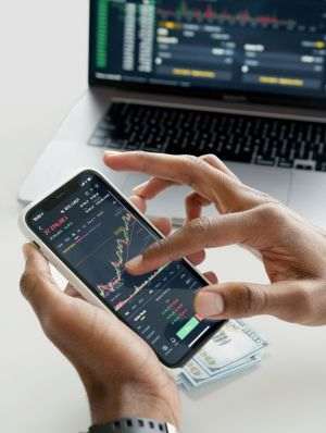TradeVille: JPMorgan - rezultate peste aşteptări, susţinute de investment banking şi tranzacţionare
