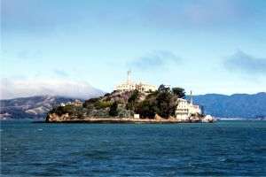 Surse Axios: Transformarea Alcatraz în închisoare de maximă securitate ar putea costa 2 miliarde de dolari
