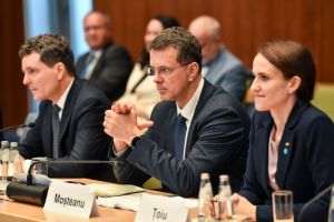 Ministrul Apărării propune desecretizarea ajutorului trimis pentru Ucraina