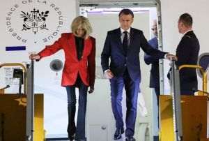 Macron dă în judecată influenceriţa Candace Owens pentru acuzaţii false la adresa soţiei sale