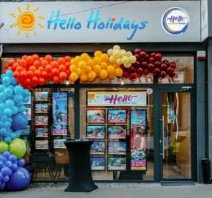 Hello Holidays îşi extinde prezenţa în Moldova printr-un nou sediu în centrul Iaşiului