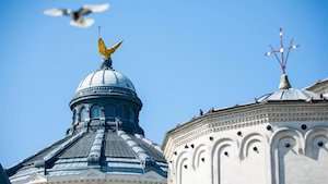 Patriarhia Română investeşte în energie solară: două centrale fotovoltaice vor alimenta locaţii din Techirghiol şi Pantelimon