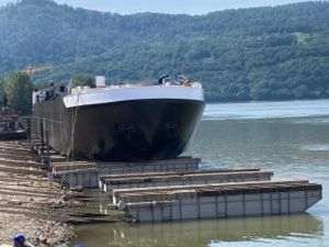 La Orşova vor fi construite cinci nave fluviale