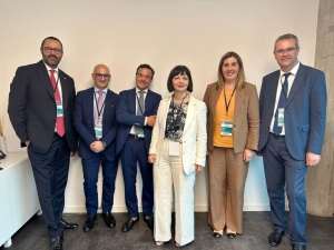 Mirco Maschio, Preşedintele Grupului Maschio Gaspardo, Pasquale Silvestro, avocat Tonucci & Partners (Trieste/Bucureşti) şi Vicepreşedinte CCIpR, Carlo Scarpa, avocat Tonucci & Partners, cu o cunoaştere profundă a realităţii economice ucrainene, Silvia Sardena, avocat de la Tonucci & Partners (Padova), Adina Lovin, Consul General al României la Trieste, Ervin Bano, avocat la biroul din Tirana, Albania al Tonucci & Partners