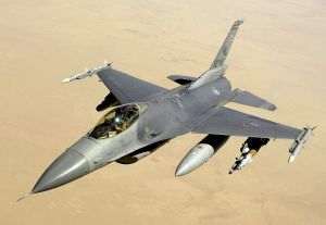 Polonia alocă 3,8 miliarde dolari pentru modernizarea flotei de F-16
