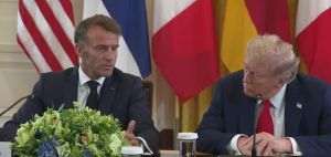 Macron cere ca Europa să fie reprezentată la negocierile dintre Trump, Putin şi Zelenski