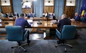 PNRR: Guvernul suspendă finanţările şi denunţă contractele fără progres real