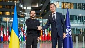 Zelenski şi Rutte cer garanţii de securitate pentru Ucraina