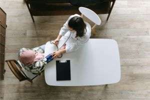 Outpatient doctors threaten protests
