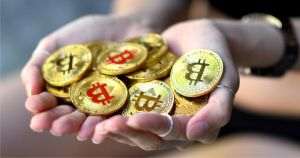 Cercetare: Cea mai mare parte din Bitcoin aparţine persoanelor fizice, însă instituţiile recuperează teren