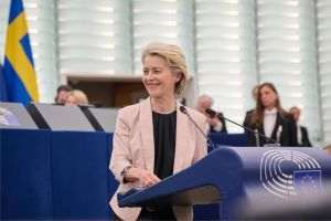 Von der Leyen, emergency meeting to save the European car industry