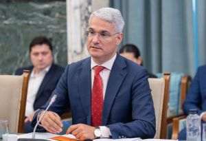 Dragoş Pîslaru: L-am invitat pe Raffaele Fitto, să vină în ţară şi mă gândeam să mergem la Broşteni