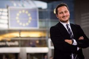 Nicolae Ştefănuţă cere sprijinirea pro-europenilor în alegerile din Republica Moldova