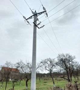 DEER a finalizat investiţia de peste 9 milioane lei în modernizarea reţelei electrice din Cerneşti, Maramureş