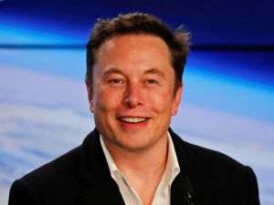 Elon Musk cere dizolvarea Parlamentului şi schimbarea guvernului britanic la mitingul de extremă dreapta din Londra